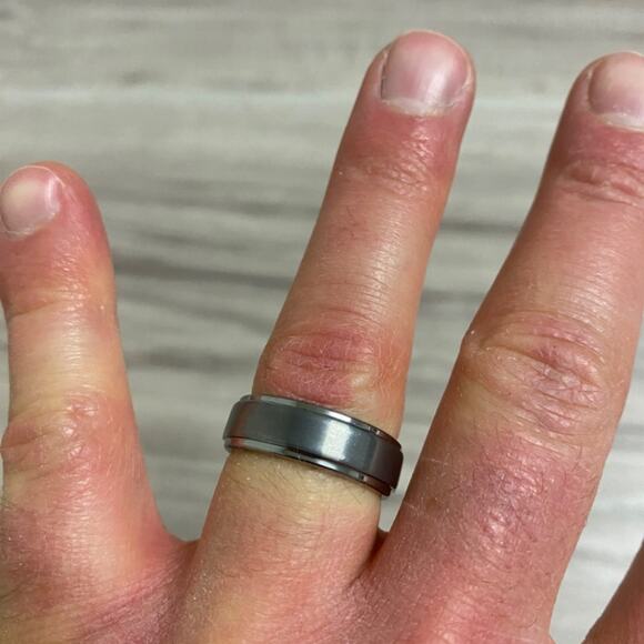 Triton 8mm Tungsten Carbide Ring - 8.5 - Picture 5 of 6